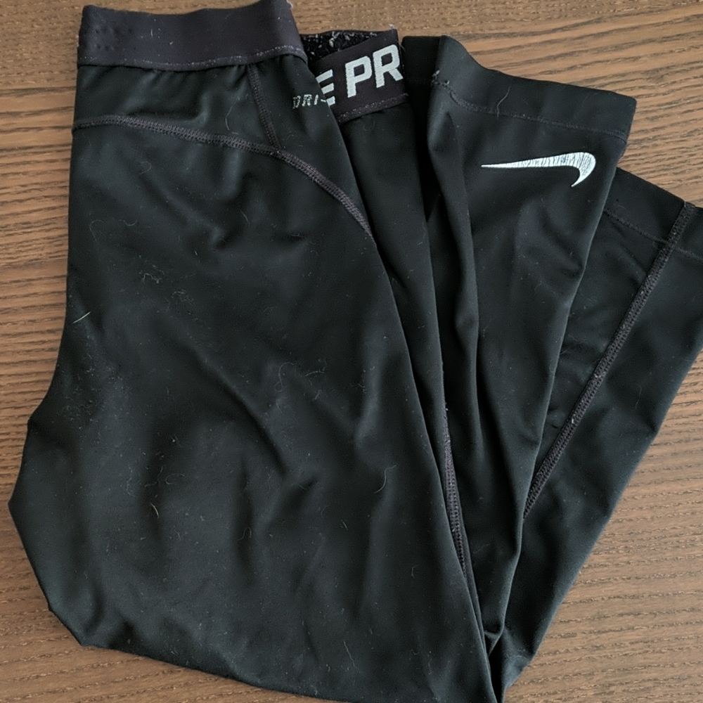 Very loved nike capri compression capris